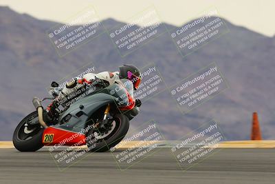 media/Jan-14-2023-SoCal Trackdays (Sat) [[497694156f]]/Turn 9 Set 2 (1130am)/